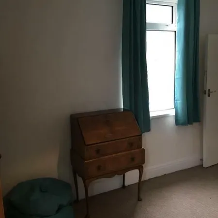 Holiday home Sanctuary *